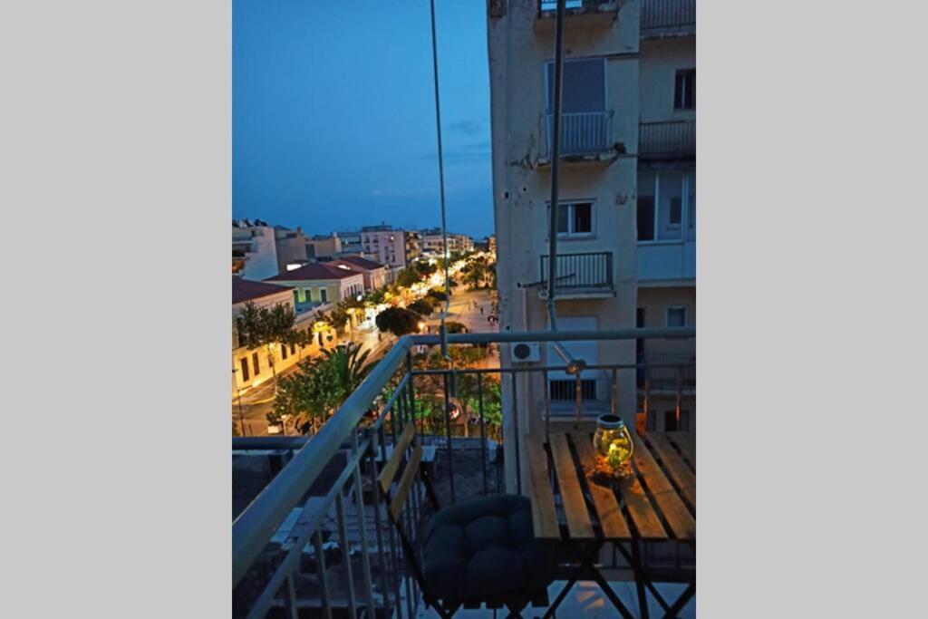 Blue Tourmaline Downtown Flat Appartement Kalamáta Buitenkant foto